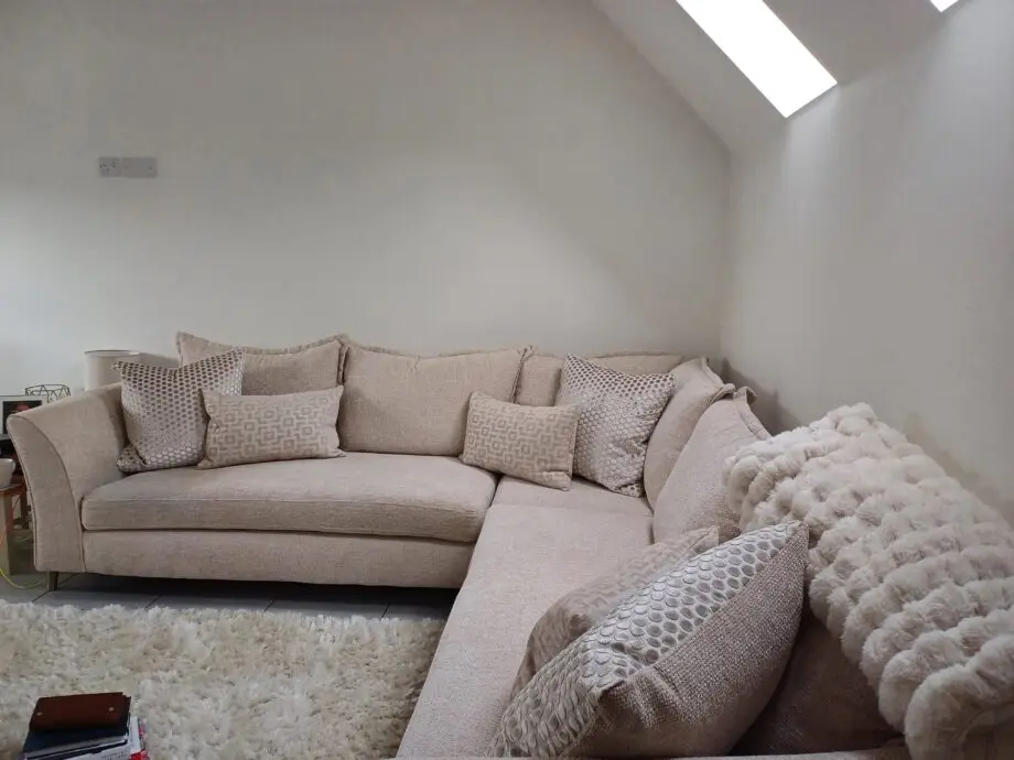 Sofology Scintillate cream corner sofa. Excellent condition. New from September 2024