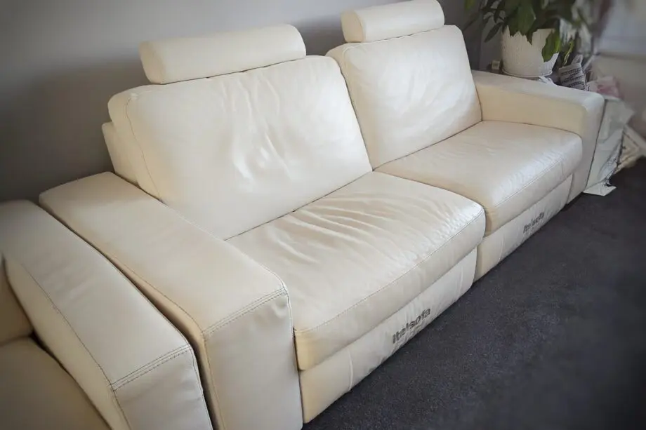 Italian 3 Piece Sofa Suite - Off White