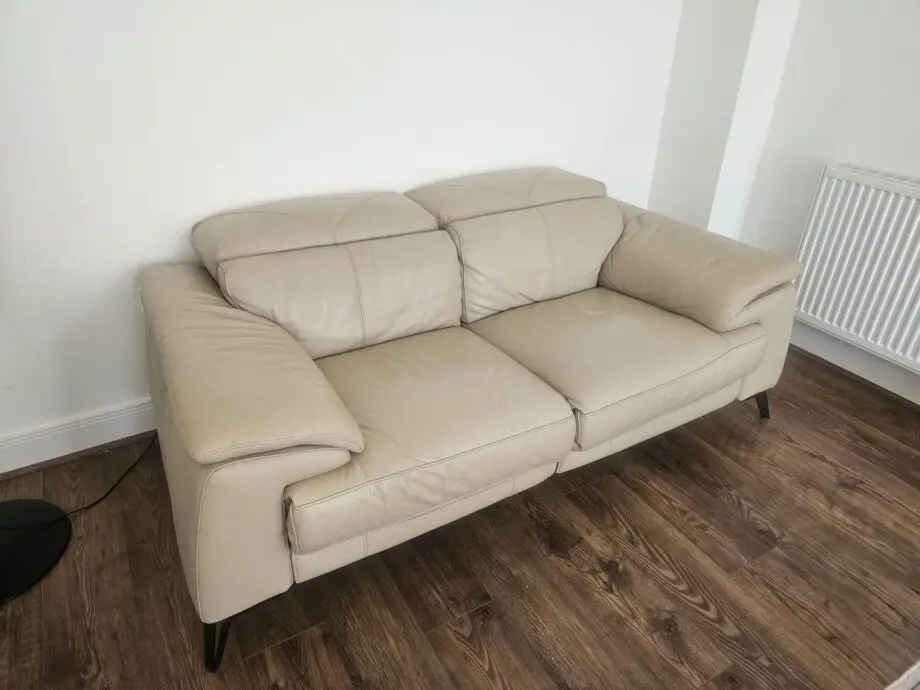 DFS SOFA SET, 3 SEATER, 2 SEATER,1 SEATER AND OTTOMAN