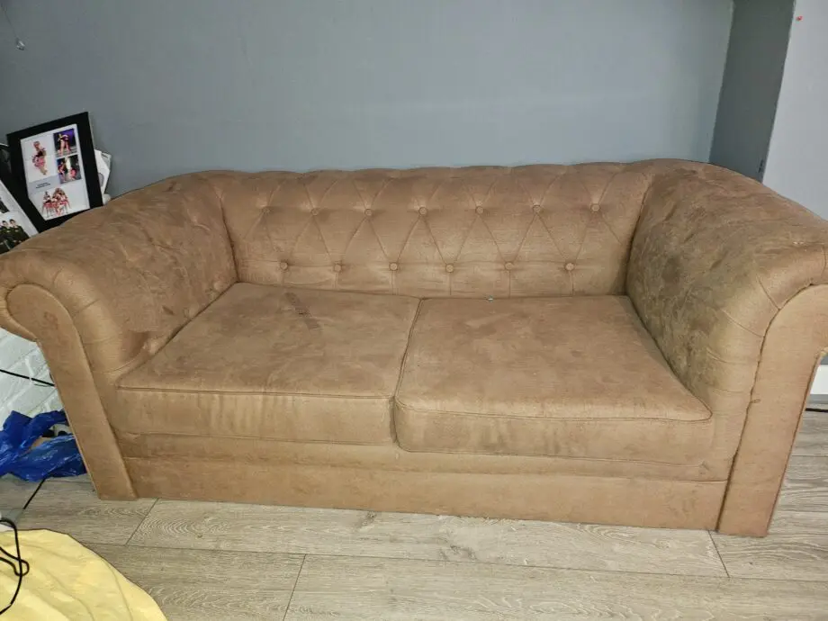3 & 2 seater set from Winchester.