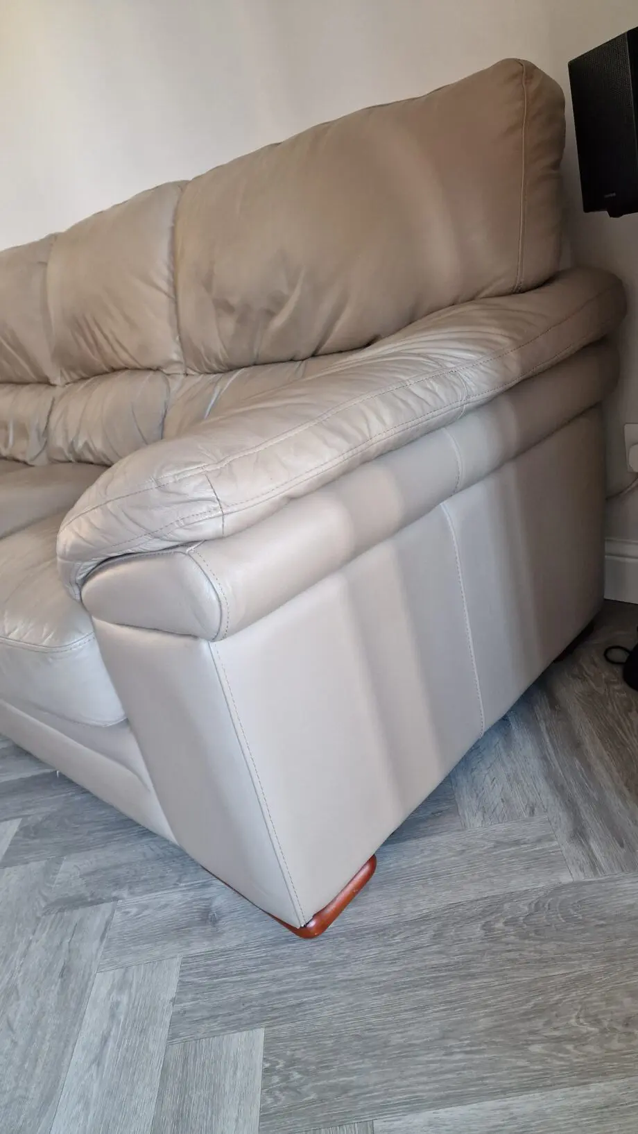 Modern 3 and 2 seater leather sofa set