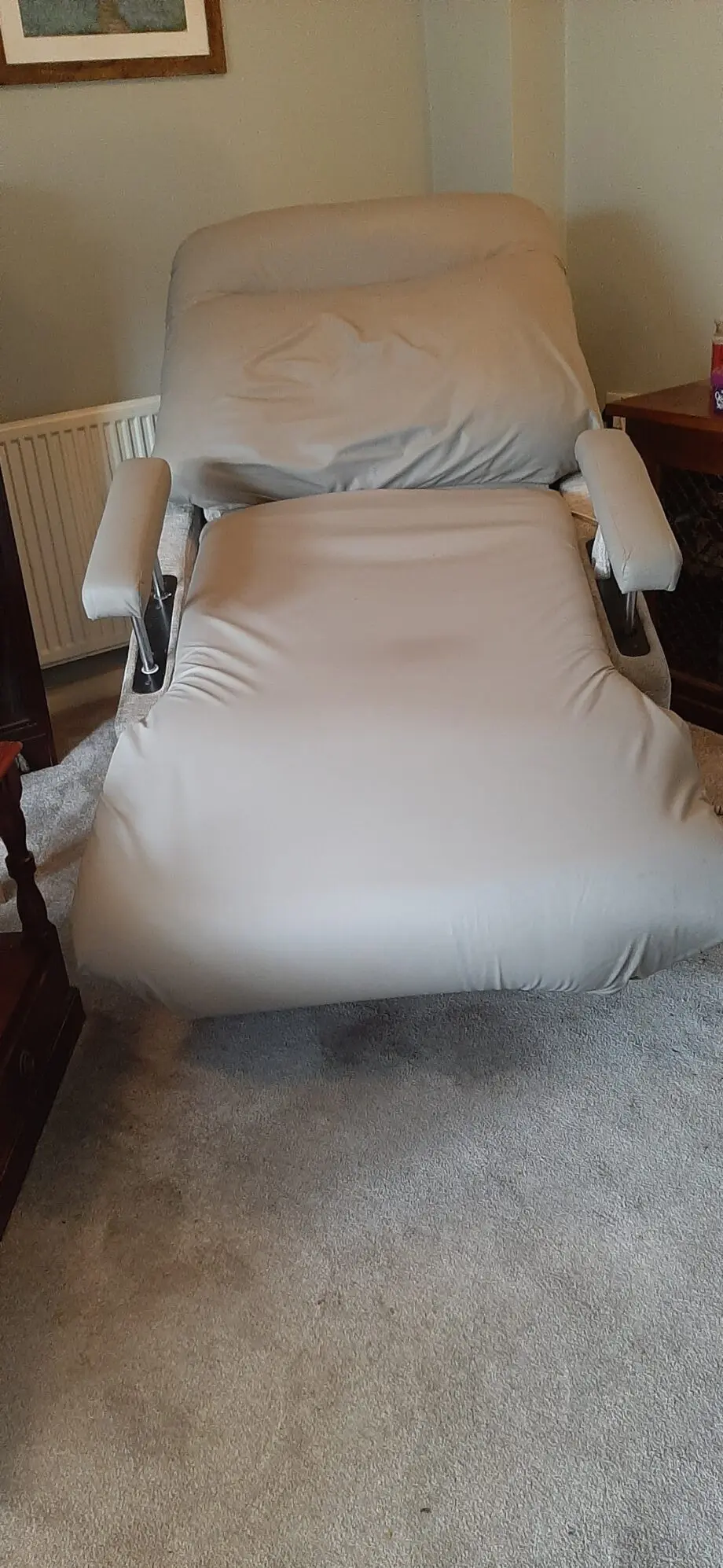 Laybrook, model Lincoln, mobility reclining chair/bed