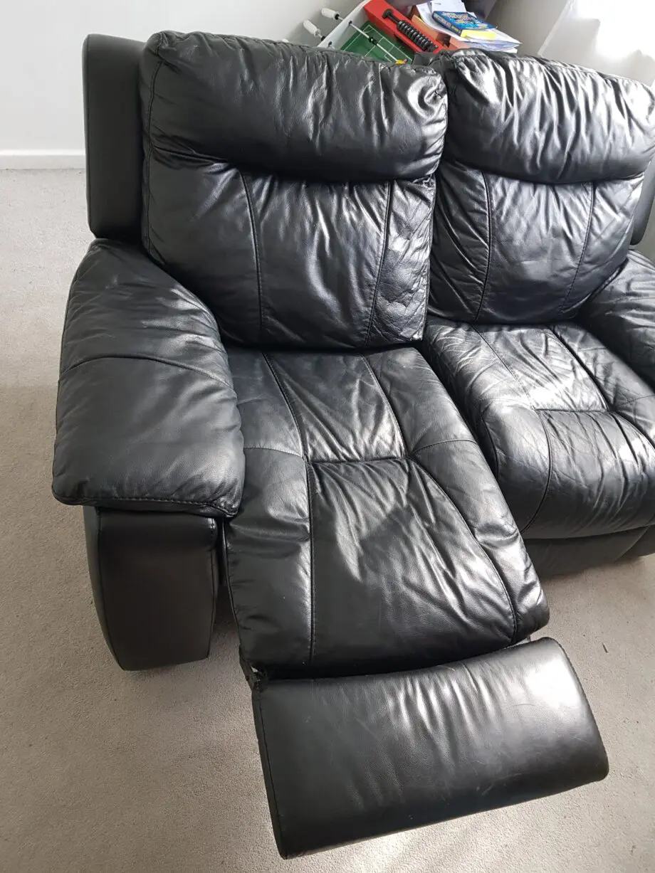 DFS TONE 2 STR POWER RECLINER LEATHER SOFA