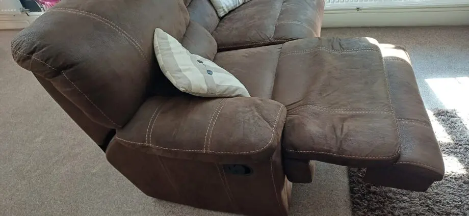 2 x Brown Recyliner Harvey's Sofas