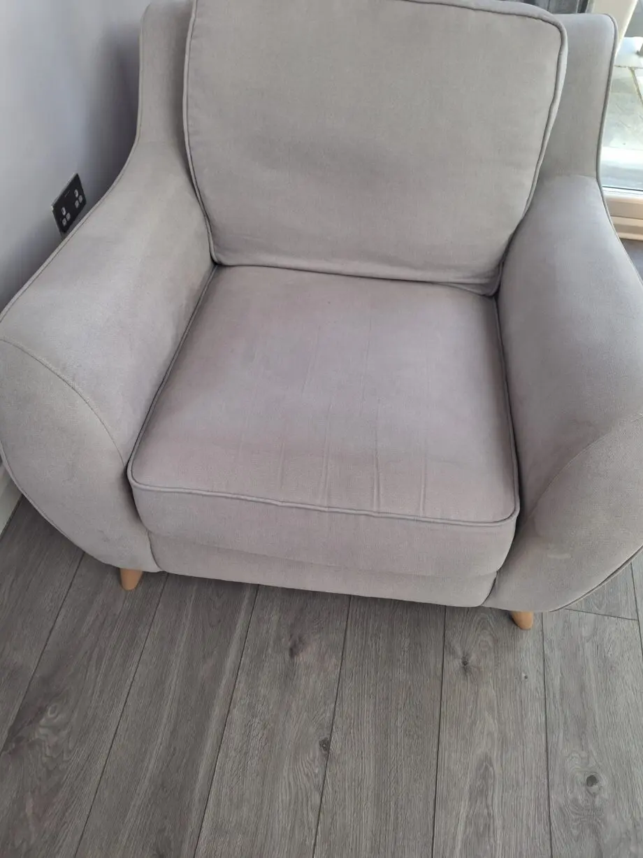 Legend Classic Back Armchair