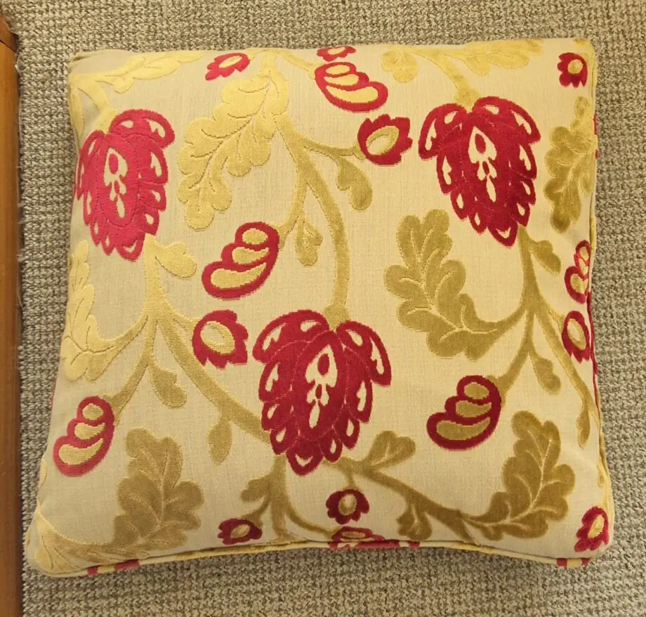 Elegant design Gold & Red Soda Set
