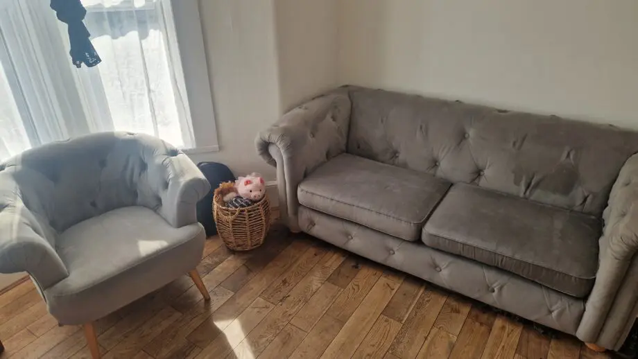 DFS Belair 3 seater chesterfield sofa + accent chair set