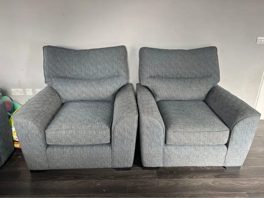 Chair /Arm Chair