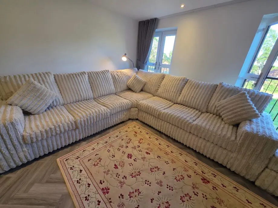 White/Cream 7 Seater Corner Sofa