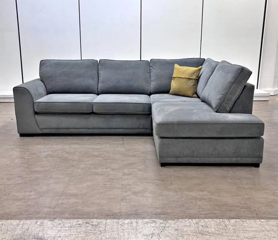 Chelea 4x Settee Corner Sofa ! High back Corner Sofa ! Free home delivery