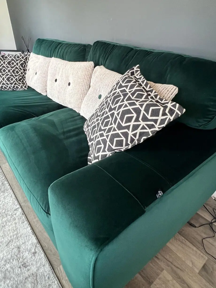 Emerald Green Velvet Sofa Set – 3-Piece Bundle with Ottoman