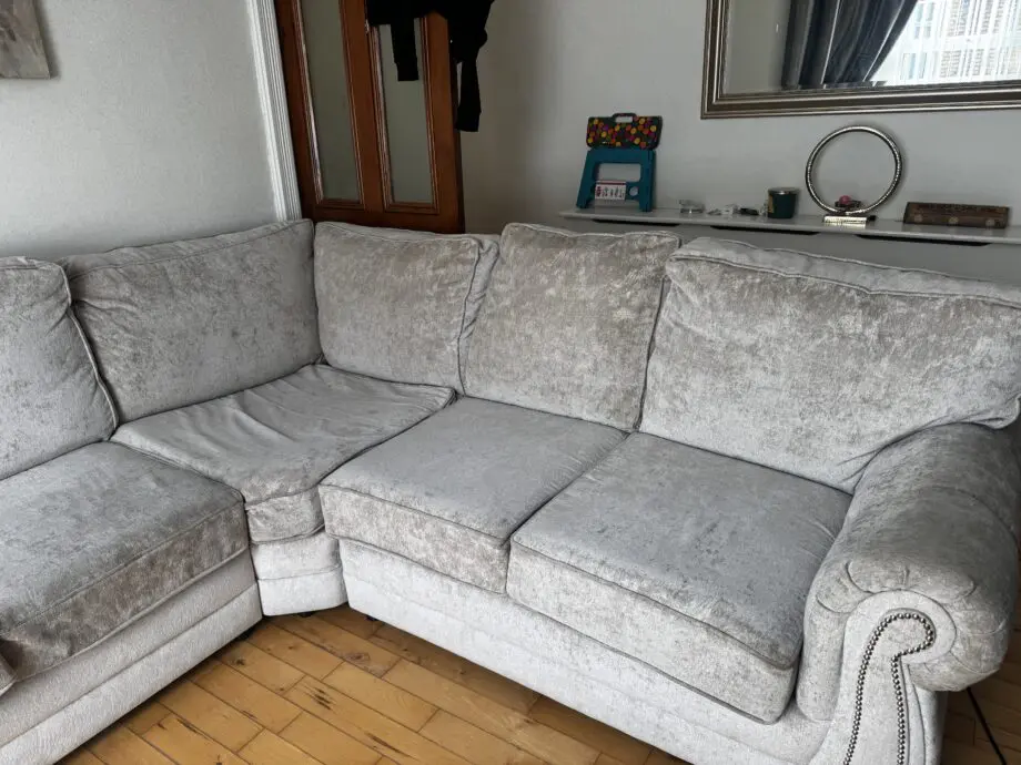 5 seated corner sofa in a verona mink colour