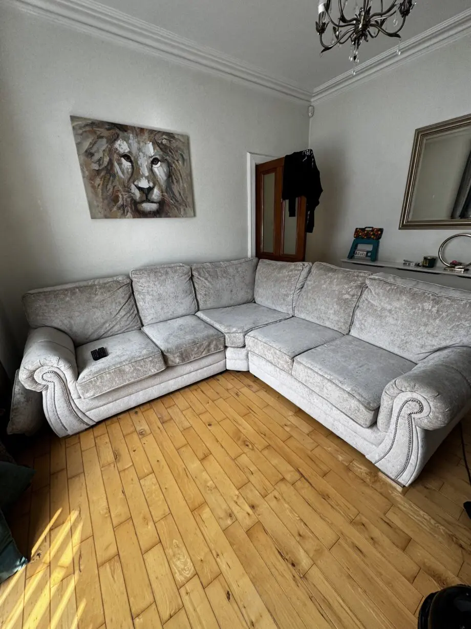 5 seated corner sofa in a verona mink colour