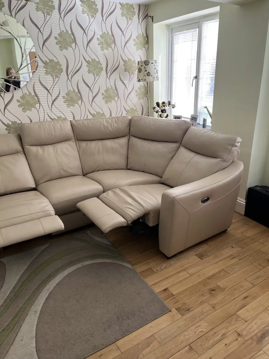 Corner sofa excellent condition