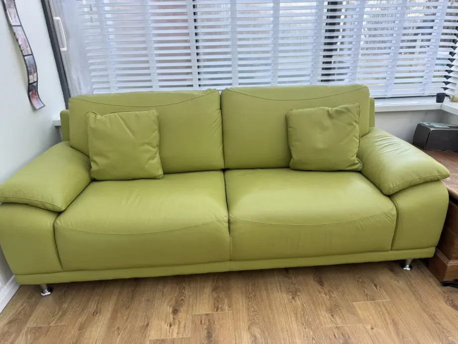 DFS 2 & 3 seater leather sofa