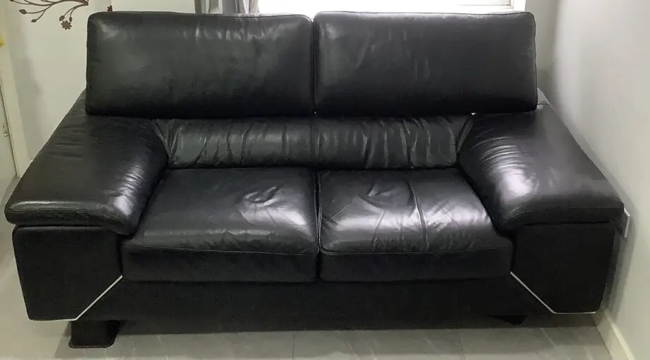 Torino black leather sofas