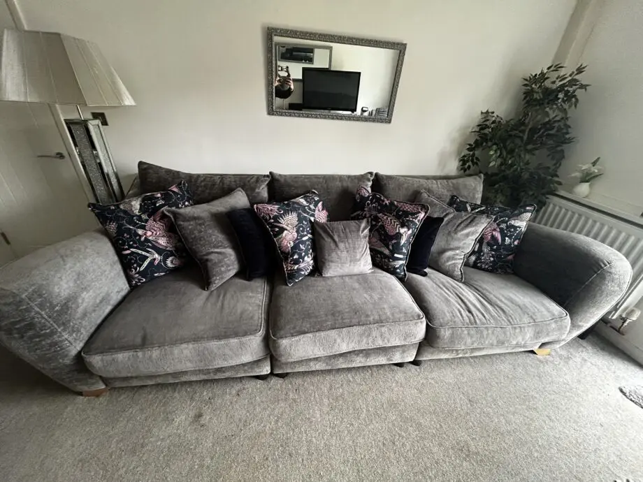 Renata 4 seater split sofa