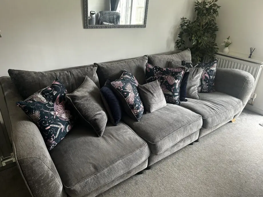 Renata 4 seater split sofa