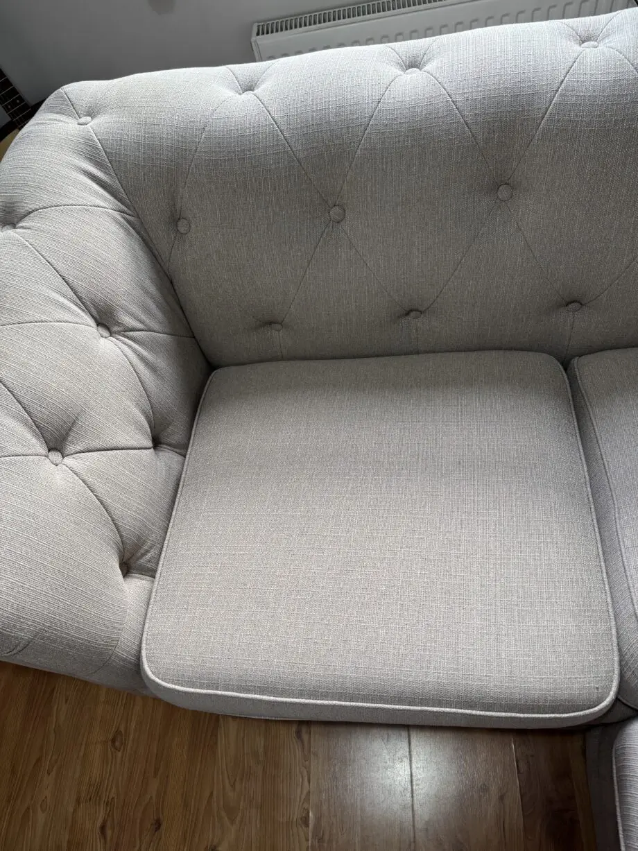 **‼️ R-Corner Chesterfield Sofa + Footstool‼️**