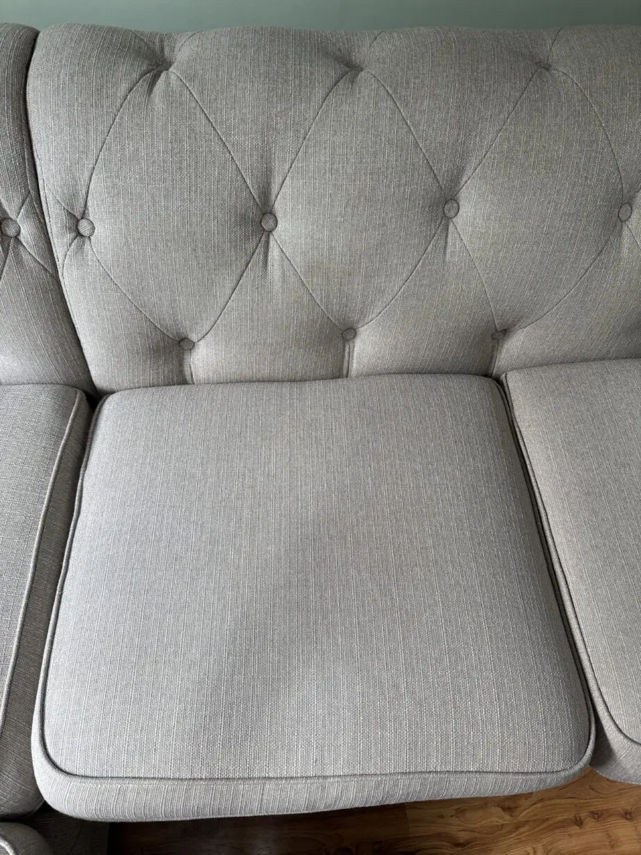 **‼️ R-Corner Chesterfield Sofa + Footstool‼️**