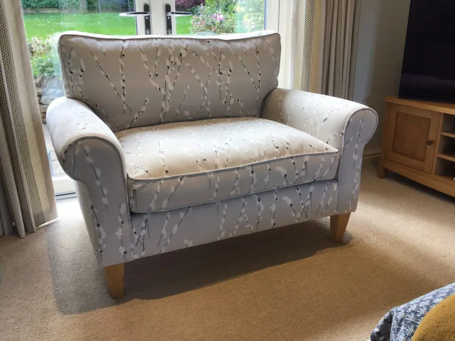 Sofas & Stuff Loveseat