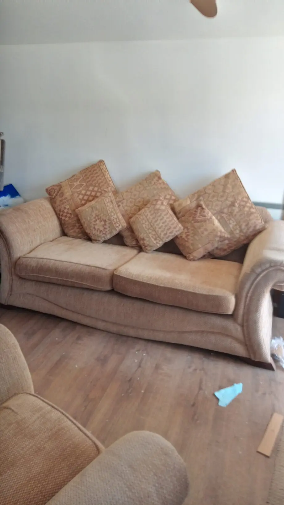 3 seater sofa & chair new been stored outside in log cabin and covered with sheets in immaculate condition