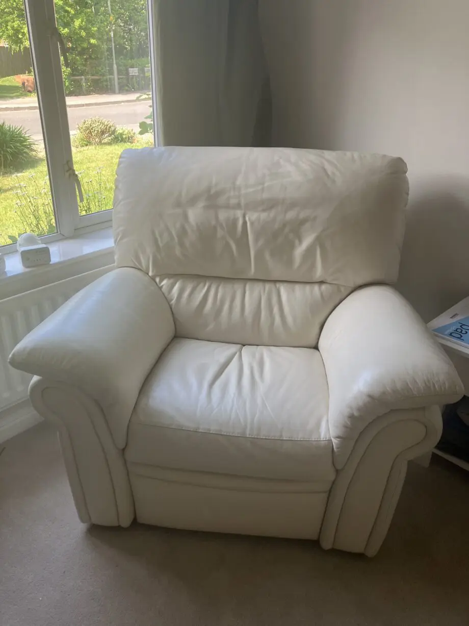 Cream faux leather 3 seater recliner sofa with 2 matching recliner armchairs