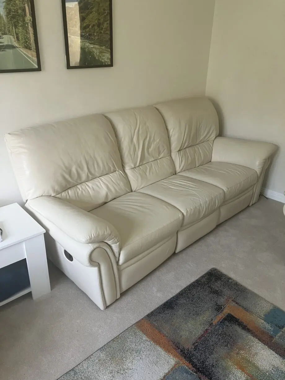 Cream faux leather 3 seater recliner sofa with 2 matching recliner armchairs