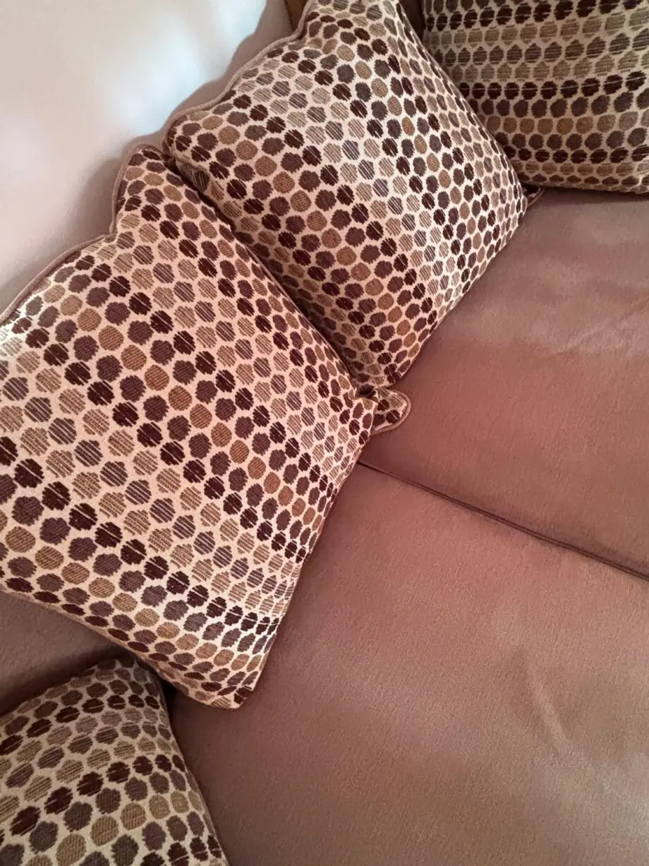Wyvern Large Beige Sofa with Cushions *GREAT CONDITION*