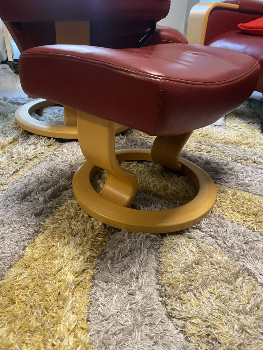 Ekornes Stressless mid-century set in red - reclining chair, footstool & 2-seat sofa