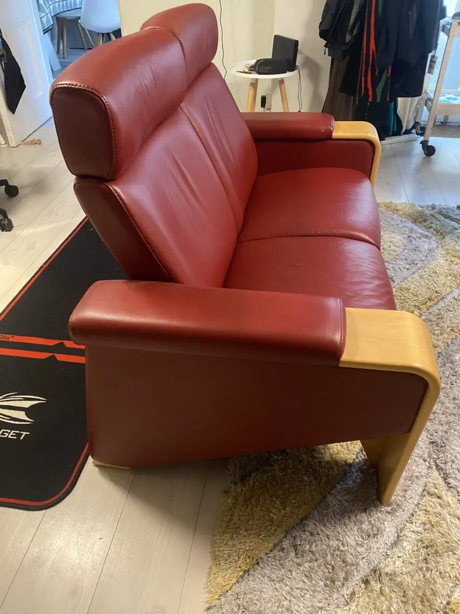 Ekornes Stressless mid-century set in red - reclining chair, footstool & 2-seat sofa