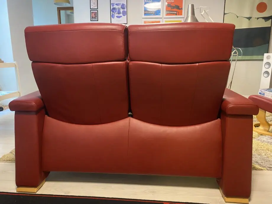 Ekornes Stressless mid-century set in red - reclining chair, footstool & 2-seat sofa