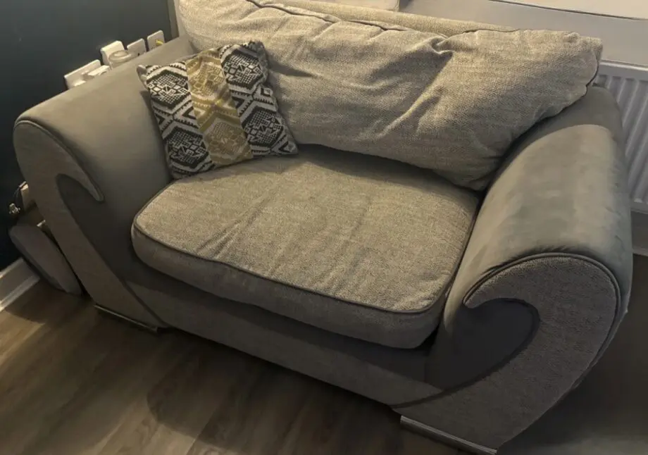DFS cuddle chair