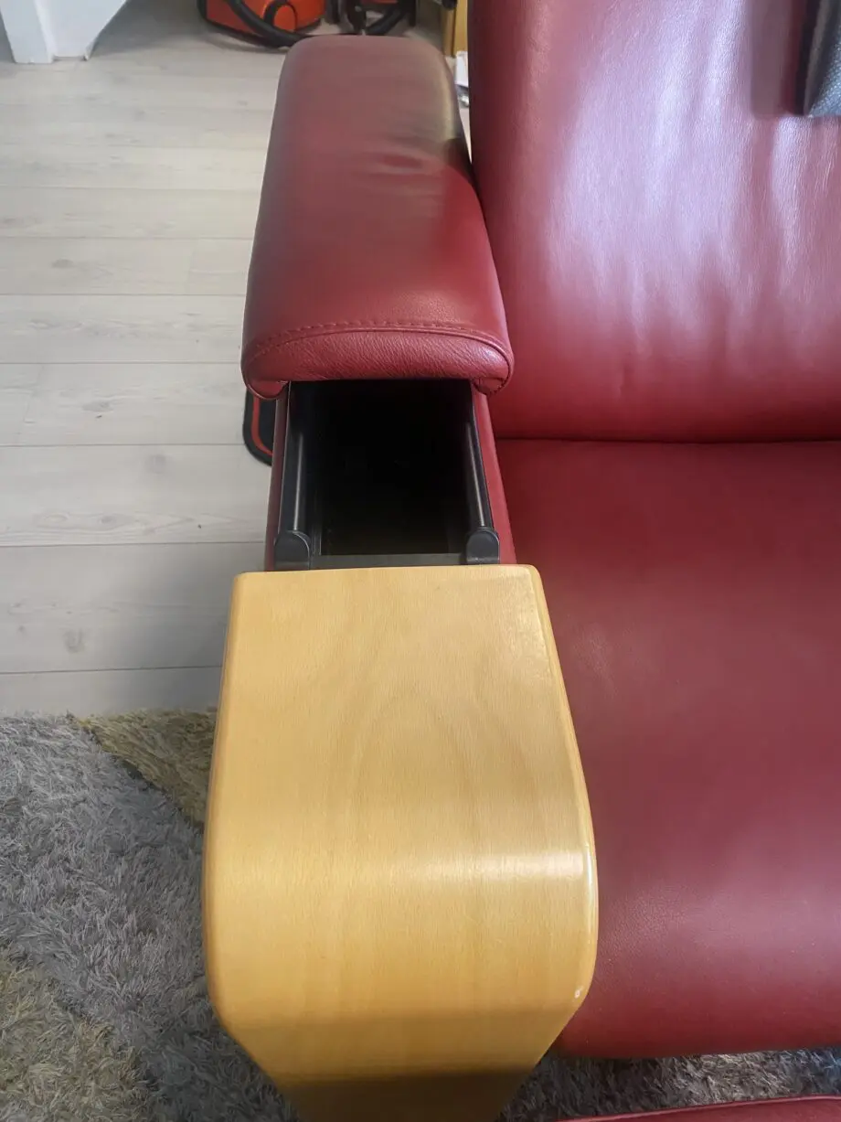 Ekornes Stressless mid-century set in red - reclining chair, footstool & 2-seat sofa