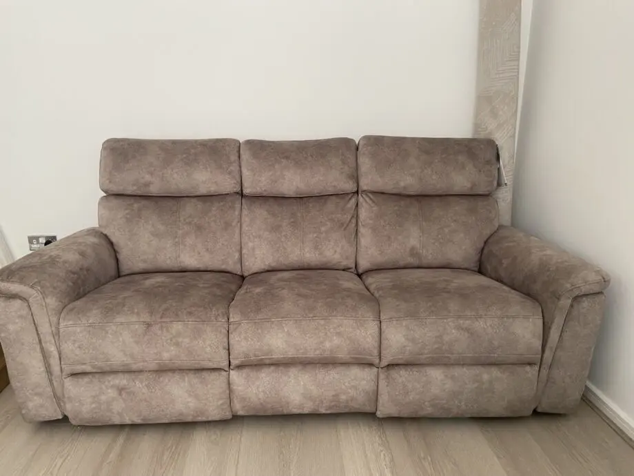 SCS Brand New Power recliner Sofa (Amesbury 3 Seater Power Recliner Sofa, LOURDES-STONE - Fabric)