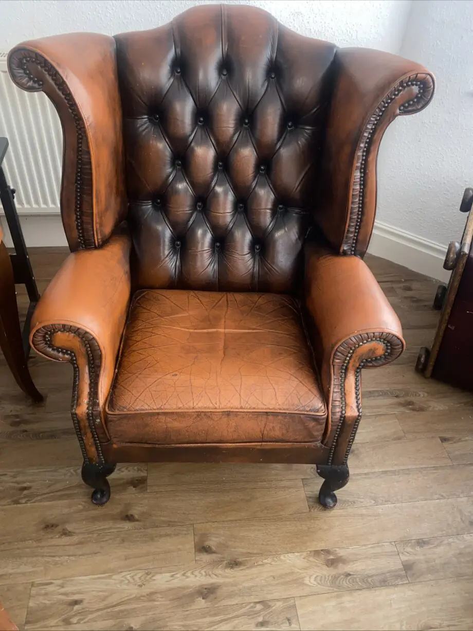 Chesterfield sofa & 2 chairs queen & club antique brown