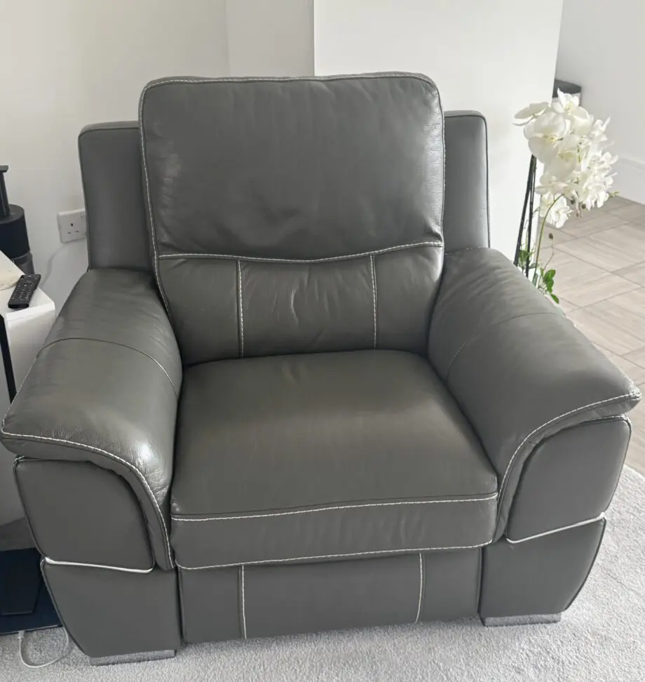 DFS DIRECTOR FULL LEATHER Left hand Facing Power Chaise Corner Sofa, power recliner armchair and a opening footstool