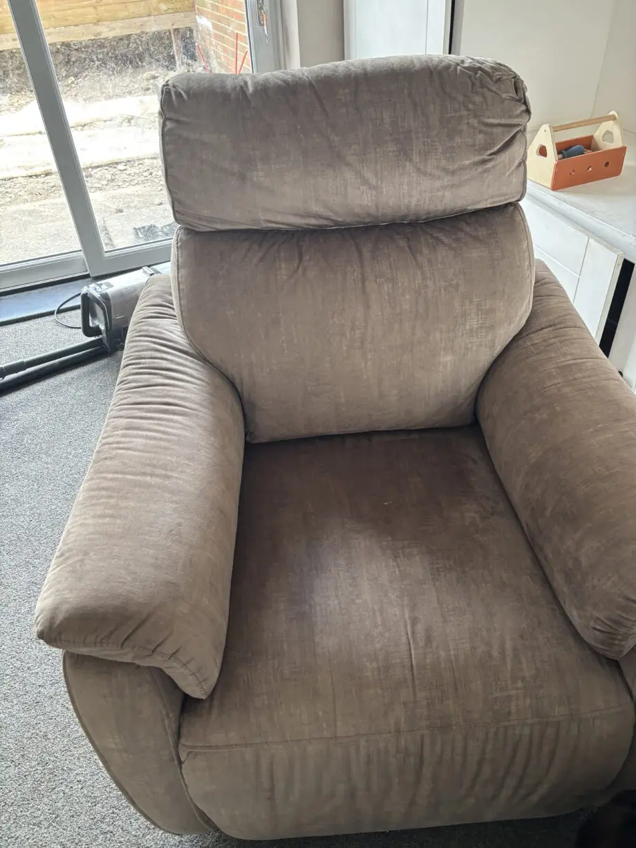 Recliner arm chair