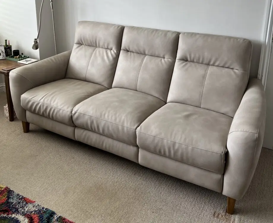 3-Seater Reclining Sofa & 2 Matching Recliner Armchairs – With USB Ports – Oak Furniture Land