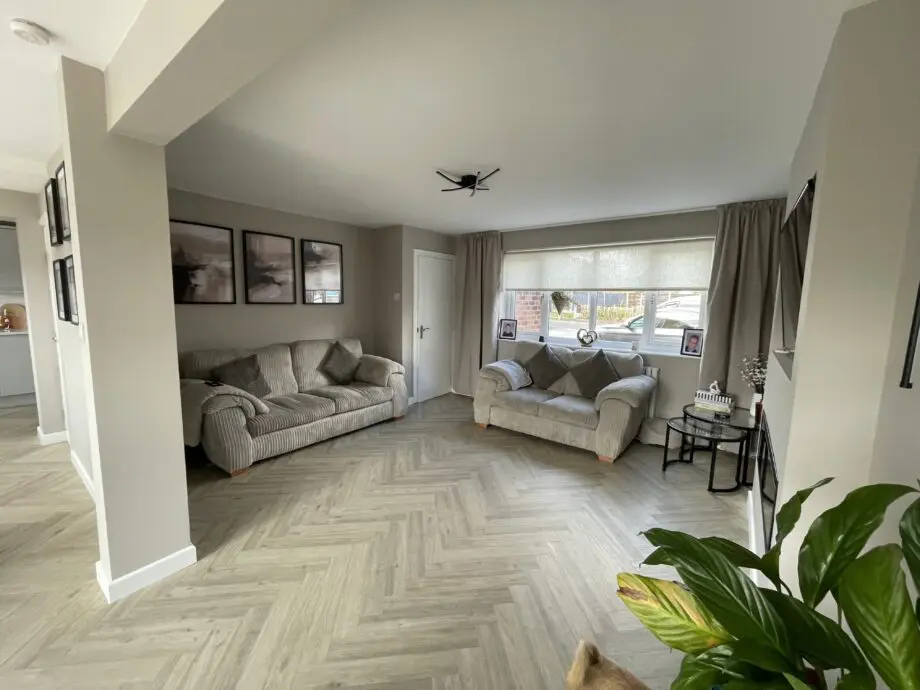 SCS Everett Sofa - cream