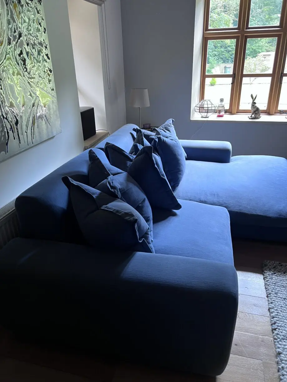 Loaf Medium Chaise Sofa (blue)
