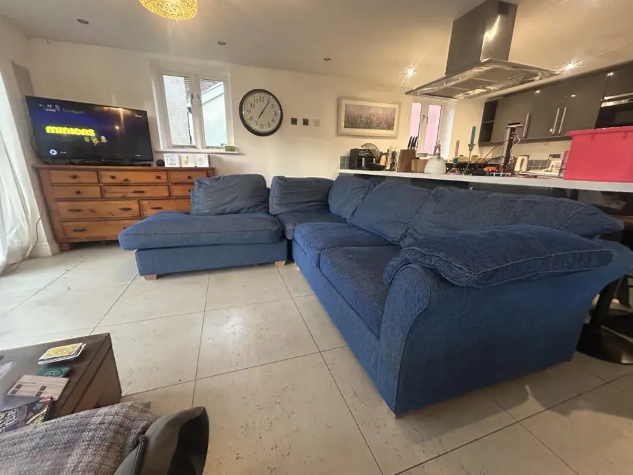 Blue L shaped corner sofa in great condition