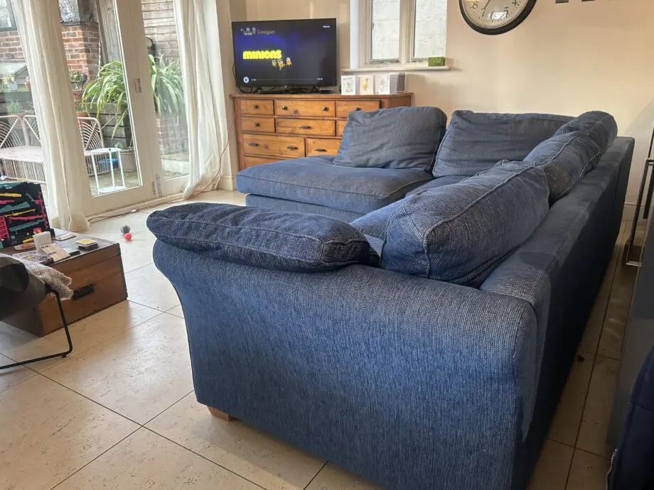 Blue L shaped corner sofa in great condition