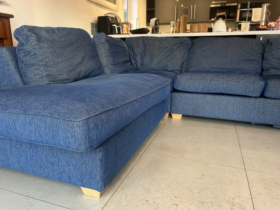 Blue L shaped corner sofa in great condition