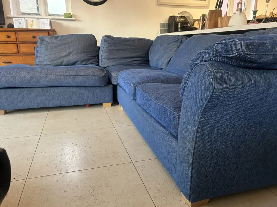 Blue L shaped corner sofa in great condition