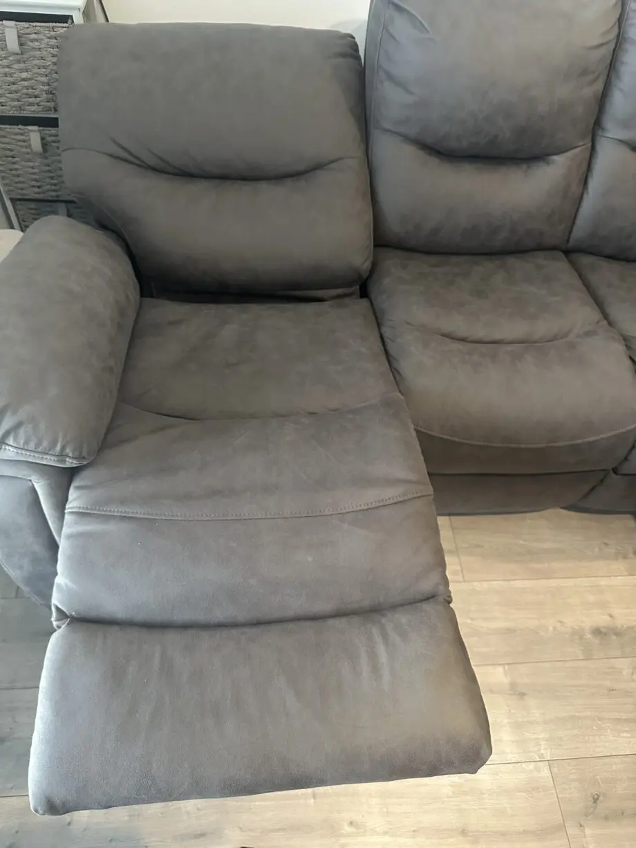 Idris corner sofa / electric recliner
