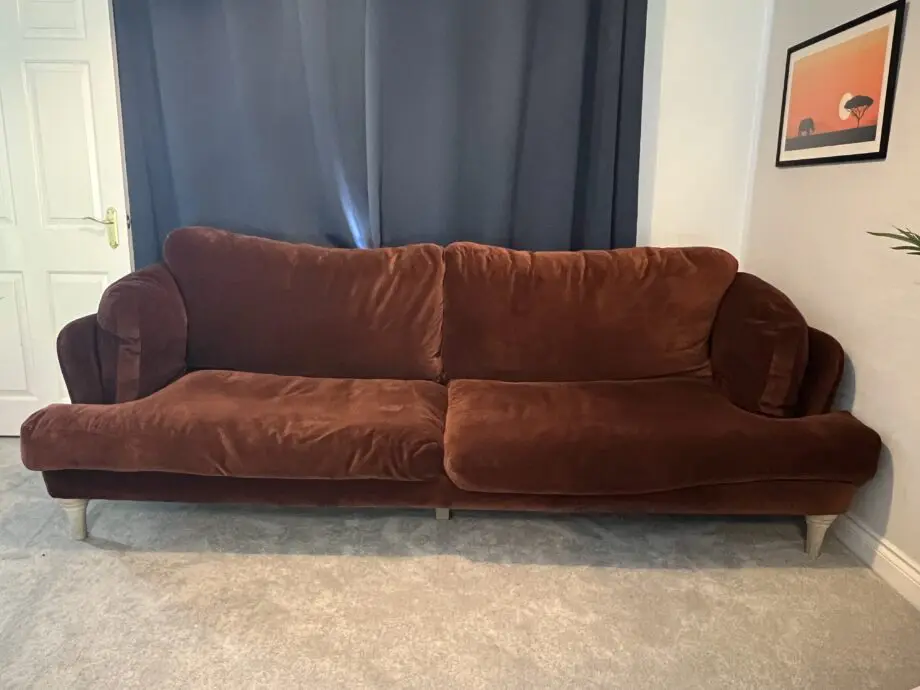 Loaf Extra Wide (4 seater) Smithy in “Sticky Toffee Clever Velvet”