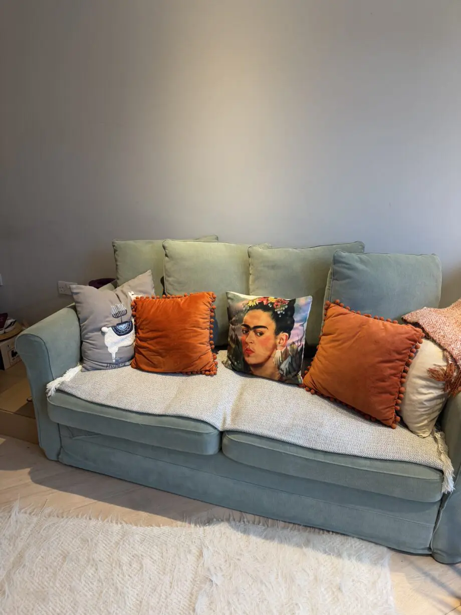 Ikea couch / Sofabed