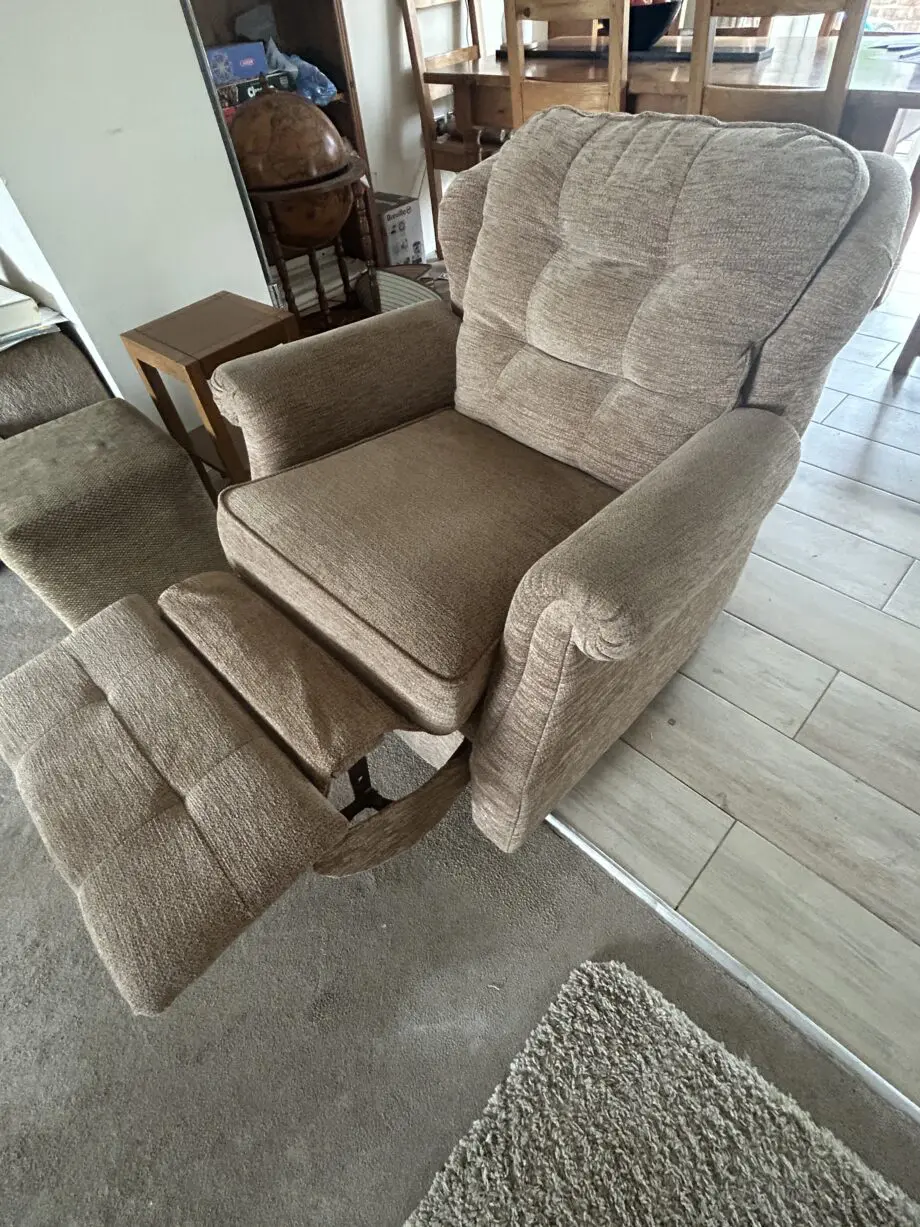 G Plan Fully Electric Lay-Flat Recliner Chair In Beige/Brown