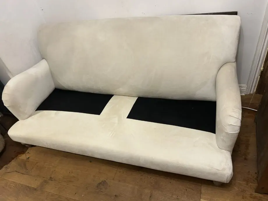 Cox & Cox nearly new ‘Reine’ sofa in ‘chalk’ / warm beige-white